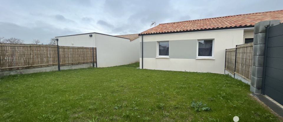 Maison 5 pièces de 90 m² à Saint-Martin-des-Tilleuls (85130)
