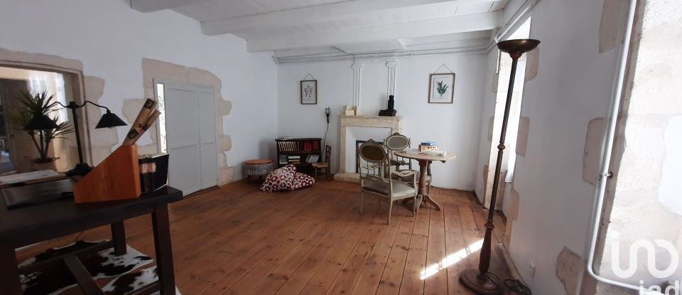 House 9 rooms of 295 m² in Nieul-sur-Mer (17137)