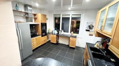 House 9 rooms of 230 m² in Coudekerque-Branche (59210)