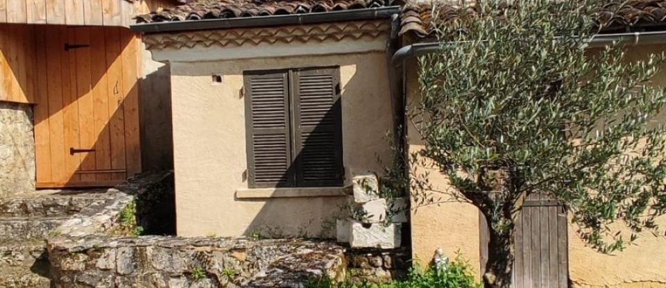 Traditional house 5 rooms of 145 m² in Saint-Cyprien (24220)