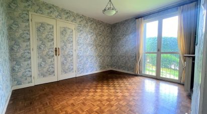 Apartment 3 rooms of 78 m² in Saint-Genest-Lerpt (42530)