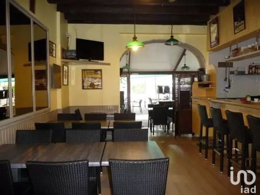 Brasserie-type bar of 50 m² in Lagrasse (11220)
