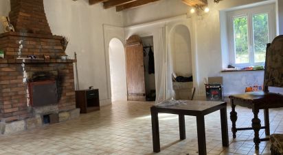 House 8 rooms of 120 m² in Vallery (89150)