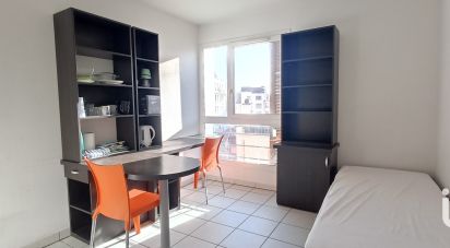 Apartment 1 room of 18 m² in Toulon (83100)