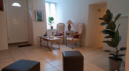 House 4 rooms of 93 m² in Cuxac-Cabardès (11390)