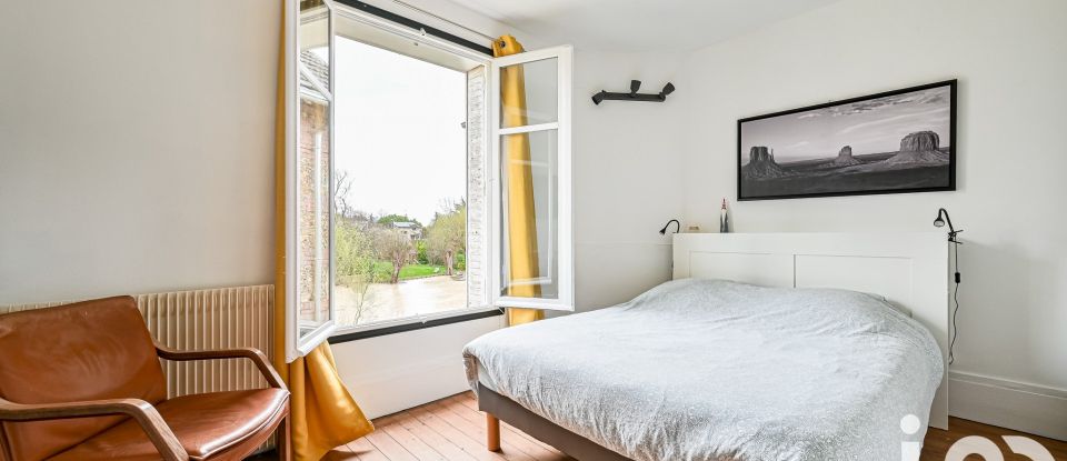 House 6 rooms of 105 m² in Villennes-sur-Seine (78670)