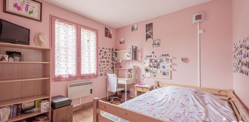 House 7 rooms of 130 m² in Castelsarrasin (82100)