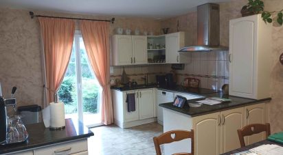 House 8 rooms of 185 m² in Usson-du-Poitou (86350)