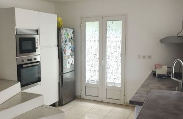 House 5 rooms of 90 m² in Saint-Denis (97400)