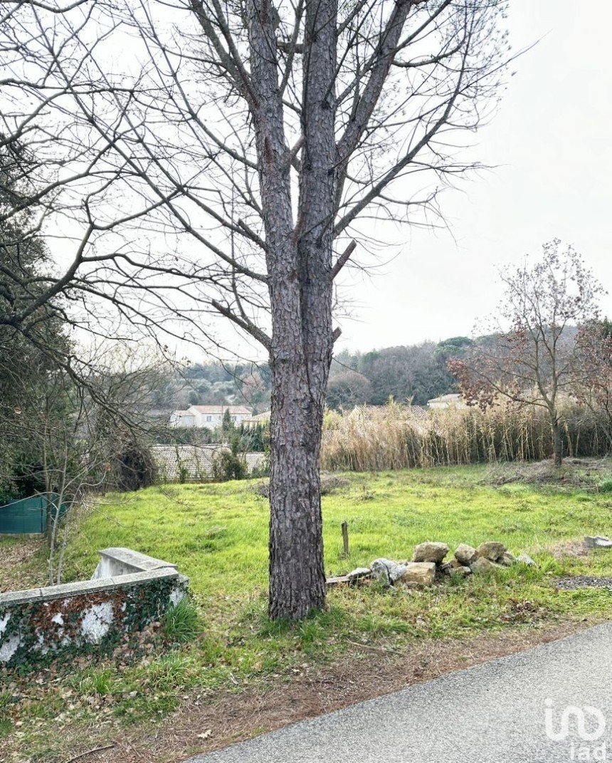 Land of 619 m² in Le Pin (30330)