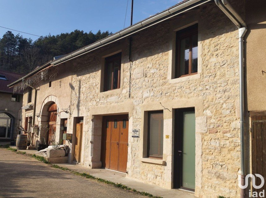 Maison 4 pièces de 115 m² à Matafelon-Granges (01580)