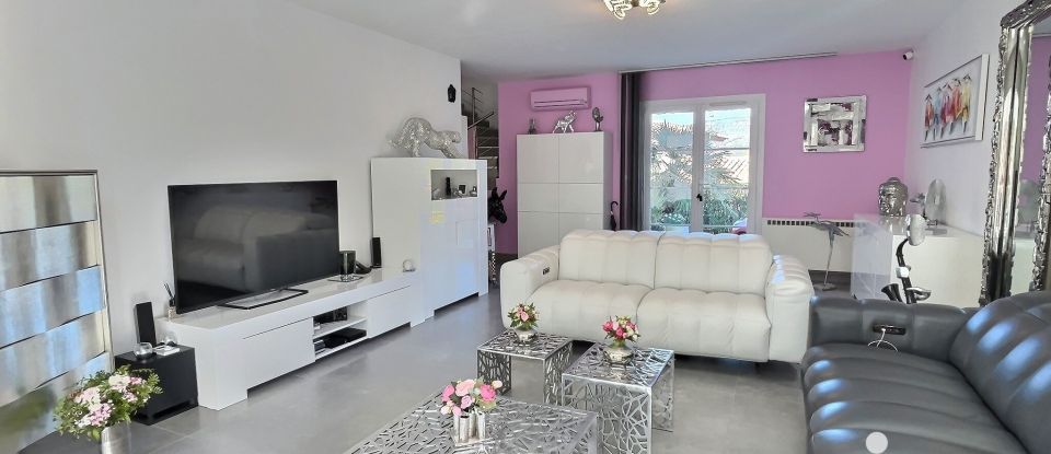 Maison traditionnelle 4 pièces de 138 m² à Sanary-sur-Mer (83110)