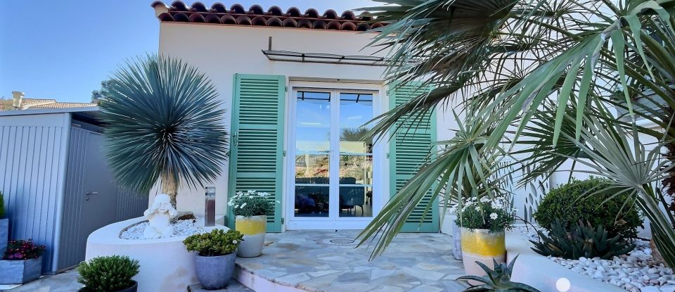 Traditional house 4 rooms of 138 m² in Sanary-sur-Mer (83110)