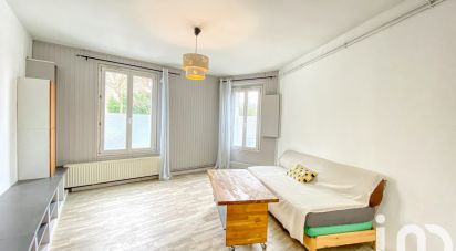 Appartement 3 pièces de 58 m² à Corbeil-Essonnes (91100)