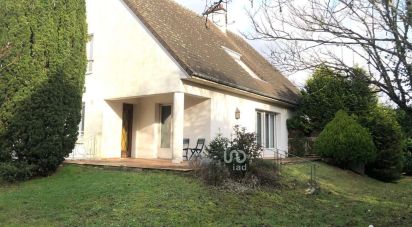 House 8 rooms of 185 m² in Courteuil (60300)