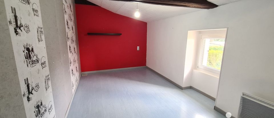 House 6 rooms of 131 m² in Montréverd (85260)