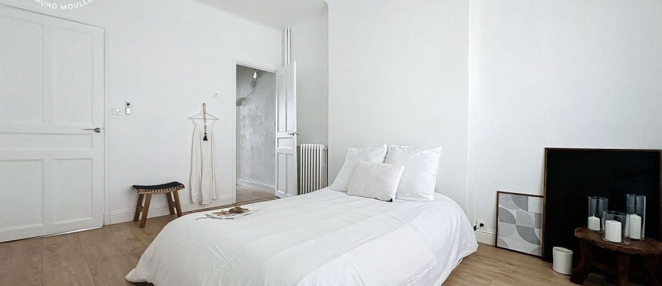 Appartement 4 pièces de 104 m² à Toulon (83000)