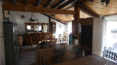 House 6 rooms of 133 m² in Laragne-Montéglin (05300)