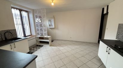 House 5 rooms of 89 m² in Wassy (52130)