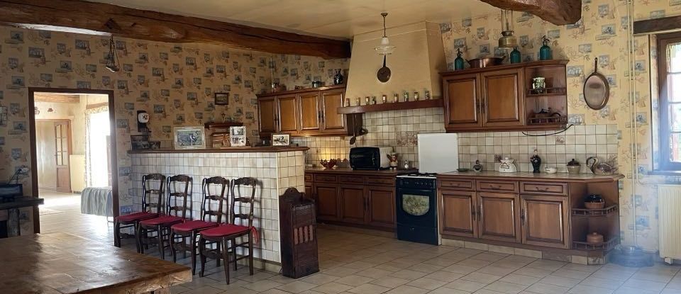 House 6 rooms of 224 m² in Gournay-sur-Aronde (60190)