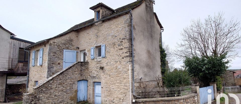 Village house 4 rooms of 74 m² in - (12510)