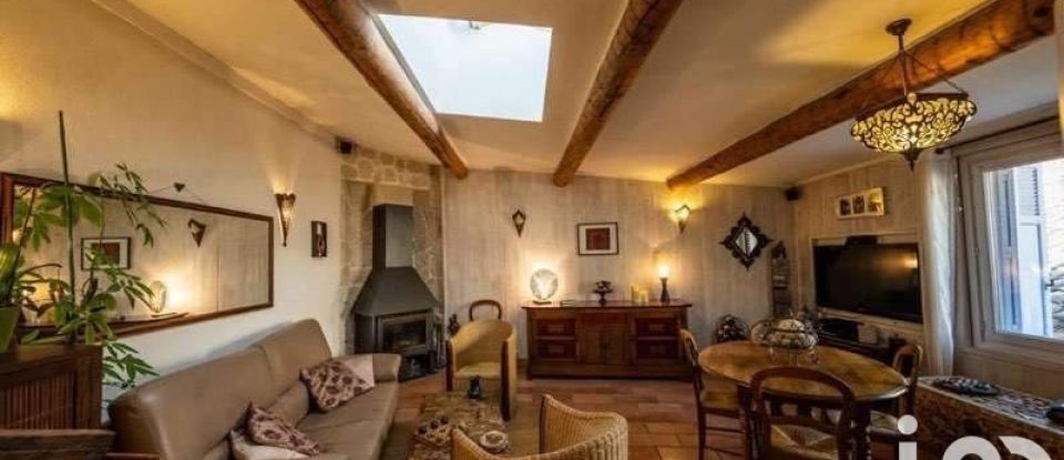 Village house 6 rooms of 105 m² in Pélissanne (13330)