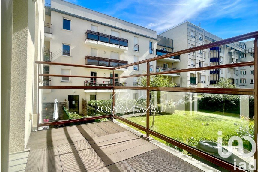 Apartment 2 rooms of 43 m² in Saint-Thibault-des-Vignes (77400)