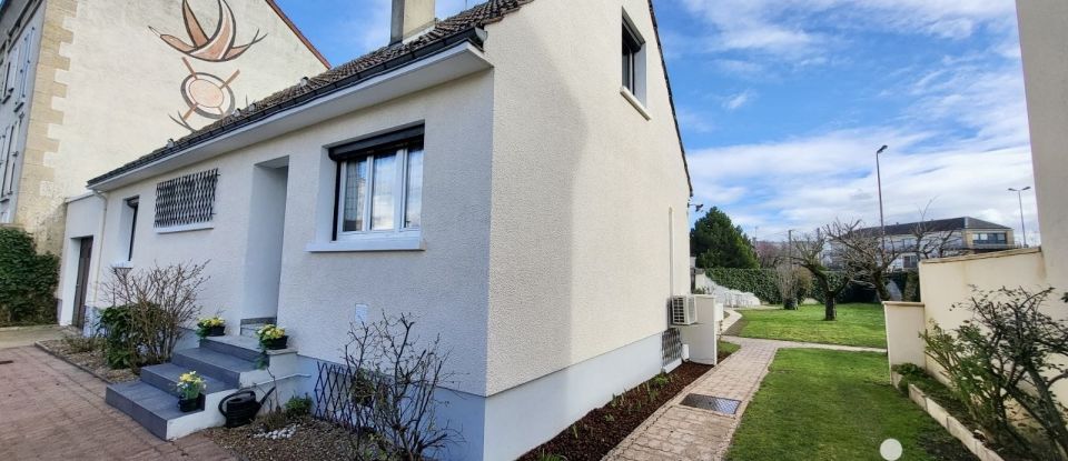 House 6 rooms of 114 m² in Châlons-en-Champagne (51000)