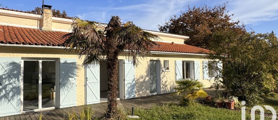 Maison 5 pièces de 125 m² à Beychac-et-Caillau (33750)