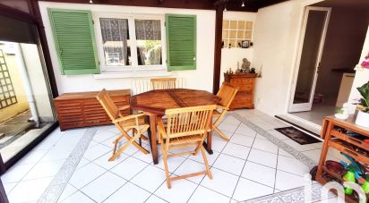 House 4 rooms of 95 m² in Morangis (91420)