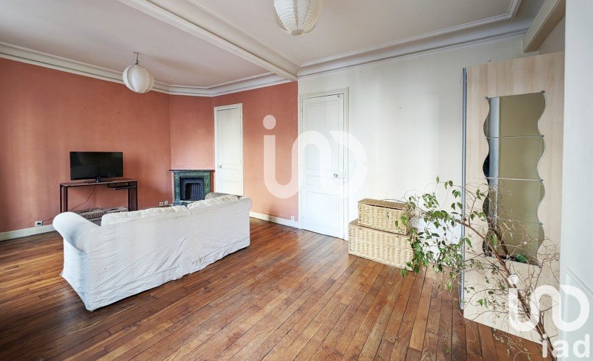 Appartement 3 pièces de 44 m² à Paris (75012)