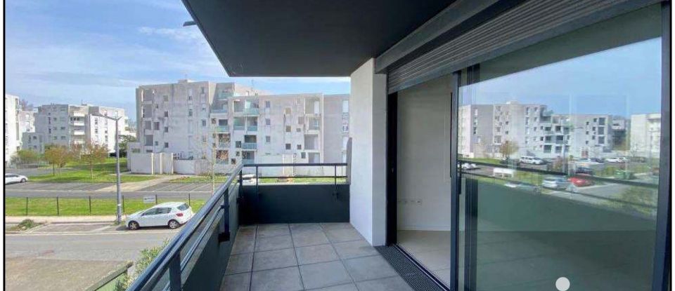 Apartment 3 rooms of 73 m² in Bruges (33520)