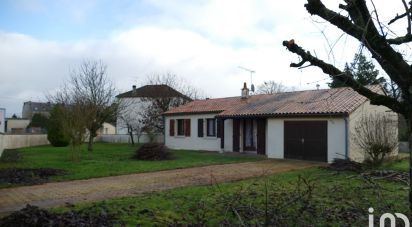 House 3 rooms of 72 m² in Ruffec (16700)