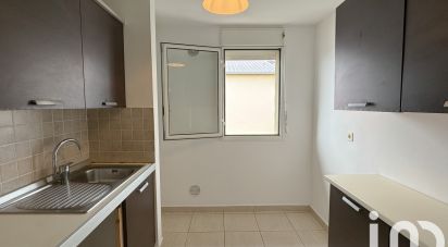 Apartment 4 rooms of 70 m² in Saint-Denis (97400)