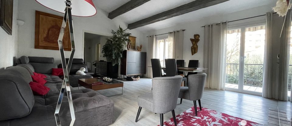 Maison traditionnelle 7 pièces de 199 m² à Vence (06140)