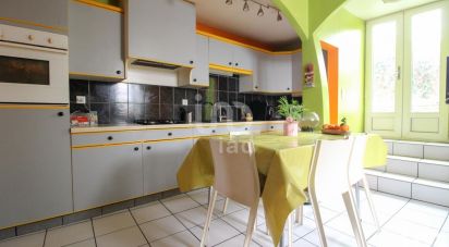 Maison 10 pièces de 190 m² à Saint-Affrique (12400)