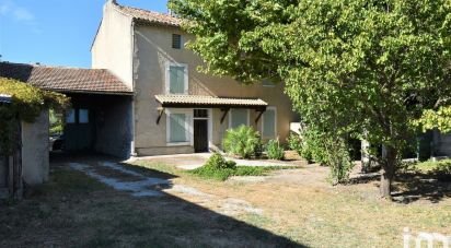 House 6 rooms of 200 m² in Le Thor (84250)