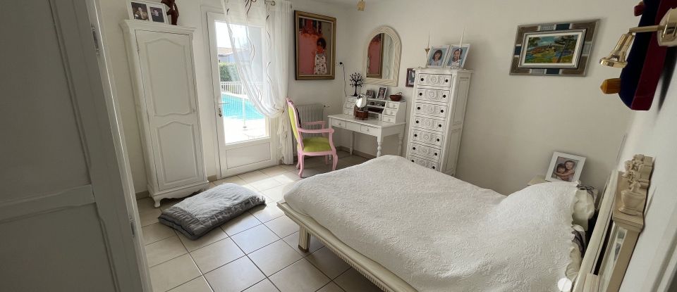 House 4 rooms of 140 m² in La Rochelle (17000)