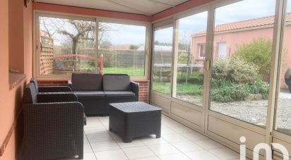 House 4 rooms of 98 m² in Sainte-Pazanne (44680)