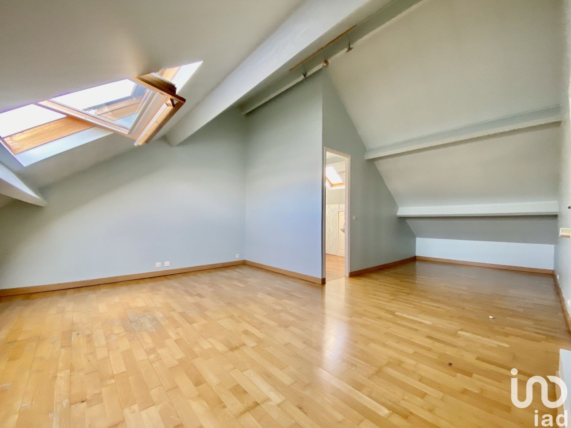 Maison a vendre  - 7 pièce(s) - 200 m2 - Surfyn