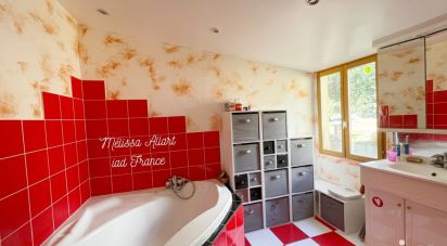 House 7 rooms of 113 m² in Grandvilliers (60210)