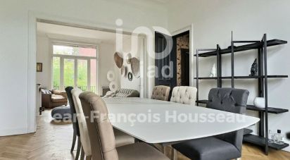 Maison 15 pièces de 420 m² à Tourcoing (59200)