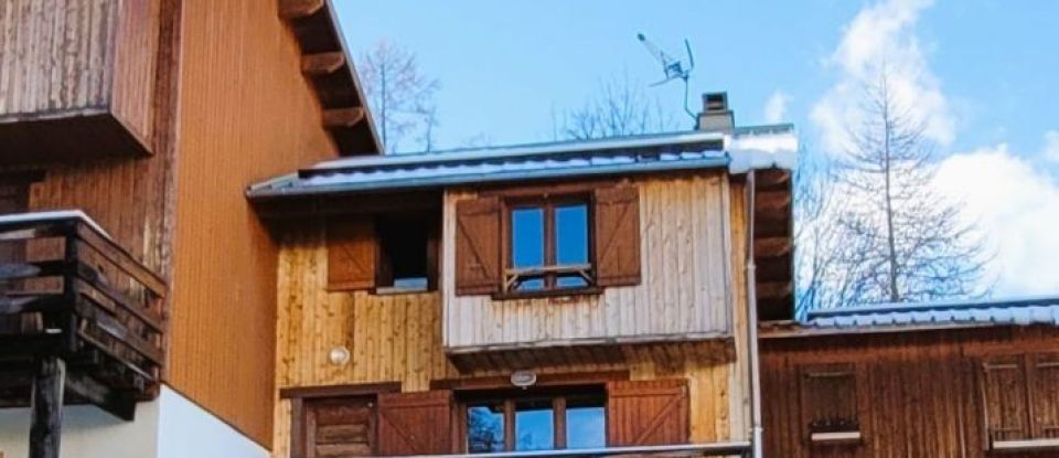 House 5 rooms of 90 m² in Allos (04260)
