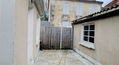 House 2 rooms of 45 m² in Chevanceaux (17210)