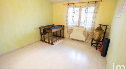 House 5 rooms of 95 m² in Savigneux (01480)