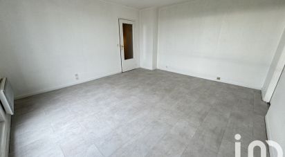 Appartement 2 pièces de 45 m² à Cercy-la-Tour (58340)