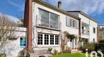 House 5 rooms of 109 m² in Le Chesnay (78150)