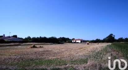 Land of 2,166 m² in Muron (17430)