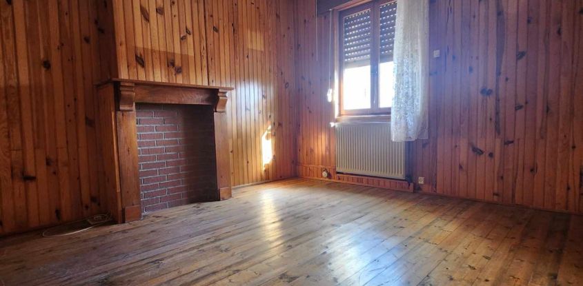 House 5 rooms of 115 m² in Auchel (62260)