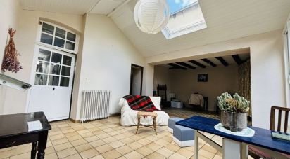 House 7 rooms of 160 m² in MORANNES (49640)